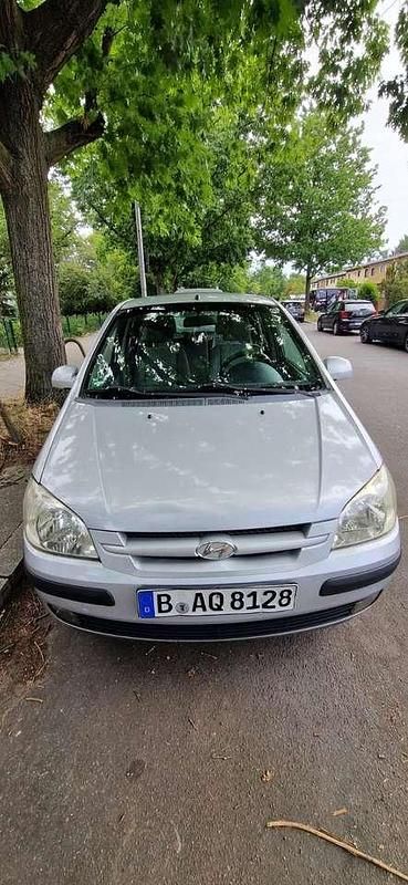Grau Gebraucht 2003 Hyundai Getz Kleinwagen | 900 € (Fairer Preis) - Bild 1/4