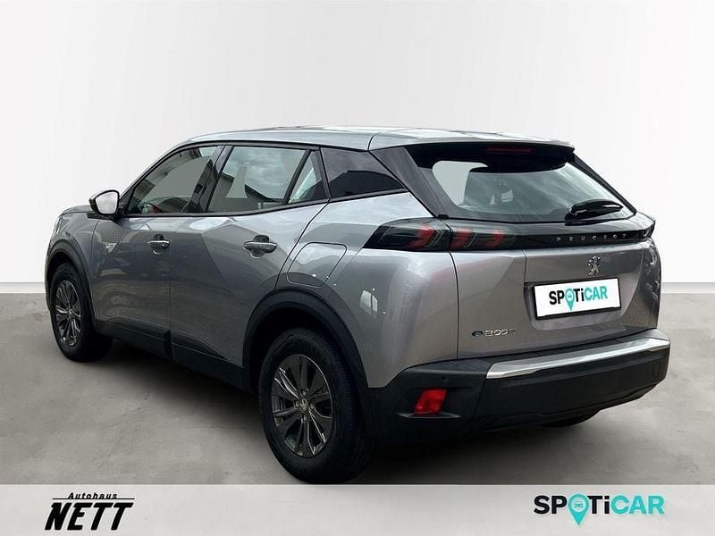 Gebraucht Peugeot e-2008 Active 100 kW (136 PS) 2021 Grau SUV