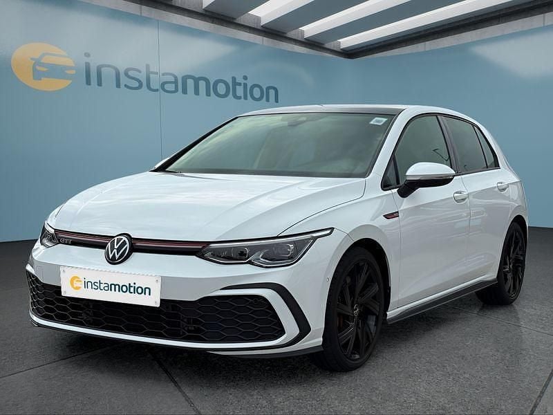Weiß Gebraucht 2023 VW Golf VIII GTI Kleinwagen | 30.549 € (Fairer Preis) - Bild 1/4