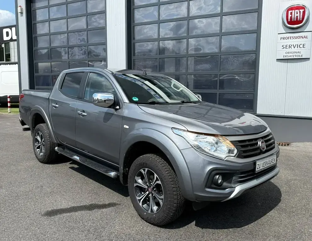 Gebraucht Fiat Fullback Basis 181 PS (133 kW) 2017 Grau Pickup