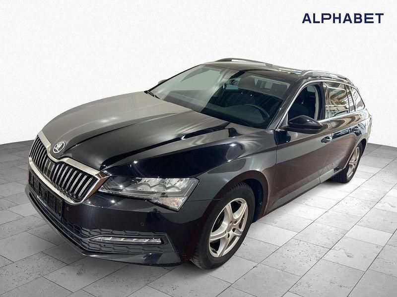 Blackmagic perleffekt Gebraucht 2022 Skoda Superb Ambition Kombi | 17.497 € (Fairer Preis) - Bild 1/4