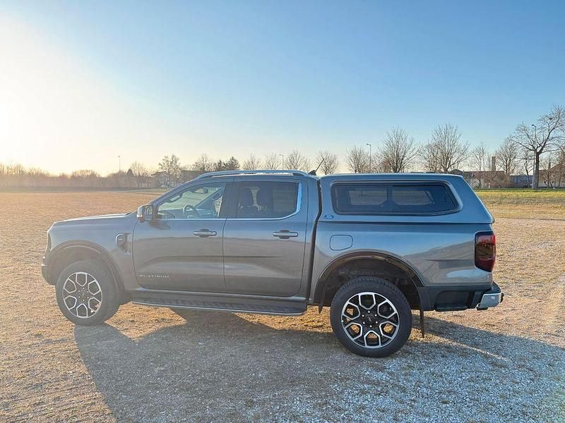 Gebraucht Ford Ranger Platinum 241 PS (177 kW) 2024 Grau Pickup