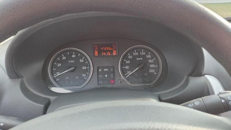 Gebraucht Dacia Sandero Stepway 84 PS (61 kW) 2012 Rot Limousine