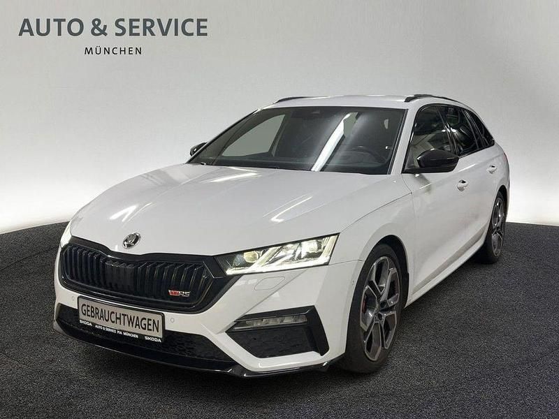 Weiß Gebraucht 2022 Skoda Octavia RS Limousine | 30.960 € (Fairer Preis) - Bild 1/4