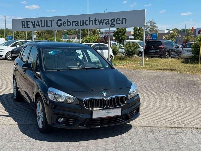 Gebraucht BMW 225 Active Tourer Sport Line 136 PS (100 kW) 2016 Schwarz Van / Kleinbus
