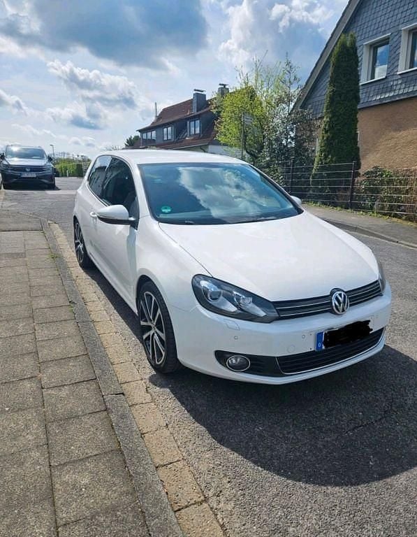 Gebraucht VW Golf VI Highline 140 PS (102 kW) 2010 Weiß Kleinwagen