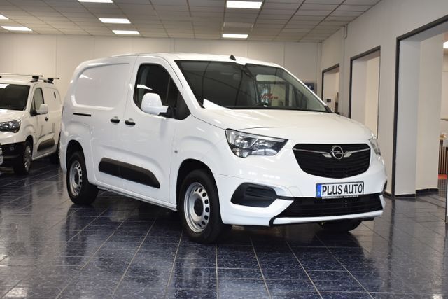 Weiß Gebraucht 2021 Opel Combo Edition Van / Kleinbus | 11.670 € (Guter Preis) - Bild 1/4