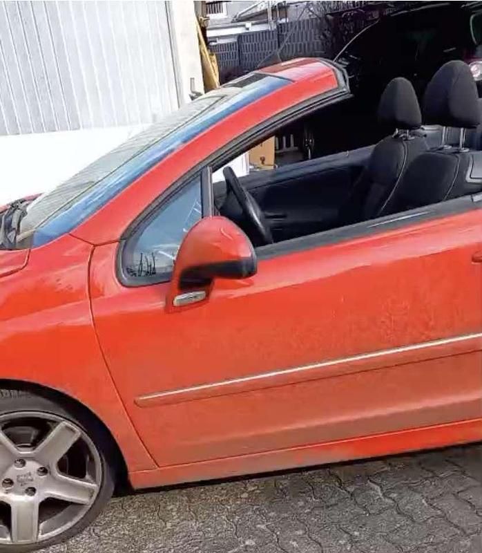 Gebraucht Peugeot 207 CC Filou 120 PS (88 kW) 2010 Rot Cabrio