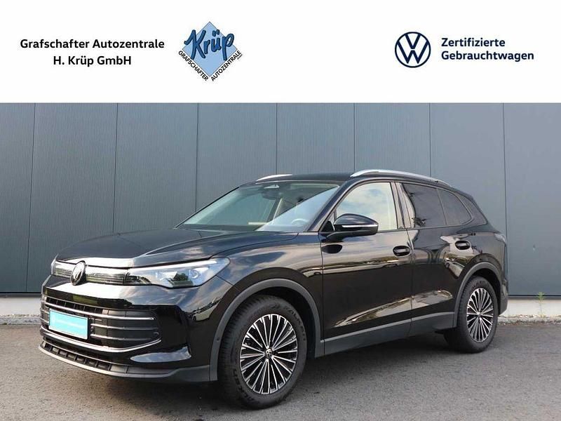 Schwarz Gebraucht 2024 VW Tiguan Life SUV | 35.890 € (Teuer) - Bild 1/3