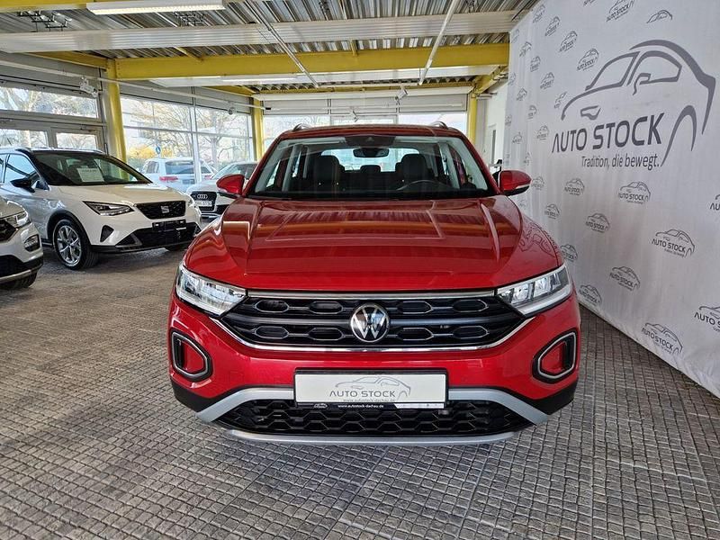 Gebraucht VW T-Roc Life 110 PS (80 kW) 2023 Rot SUV