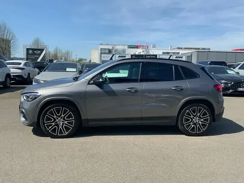 Gebraucht Mercedes GLA220 AMG 190 PS (139 kW) 2026 Grau SUV