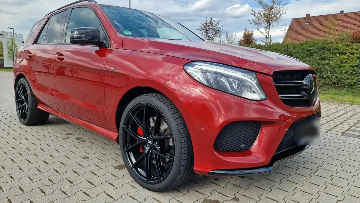 Gebraucht Mercedes GLE450 AMG AMG 367 PS (269 kW) 2017 Rot SUV