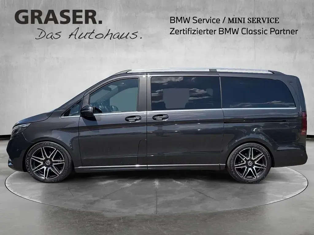 Gebraucht Mercedes V300 AMG line 237 PS (174 kW) 2022 Grau Van / Kleinbus