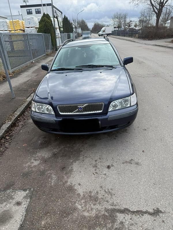 Gebraucht Volvo V40 113 PS (83 kW) 2001 Kombi