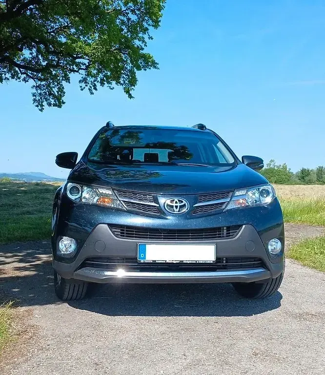Gebraucht Toyota RAV4 Edition-S 151 PS (111 kW) 2016 Blau SUV