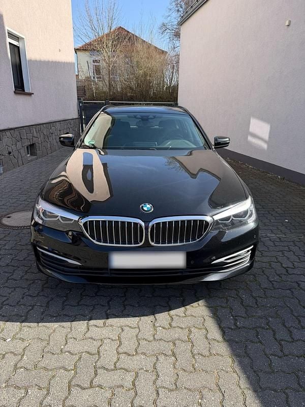 Gebraucht BMW 520 190 PS (139 kW) 2019 Schwarz Kombi