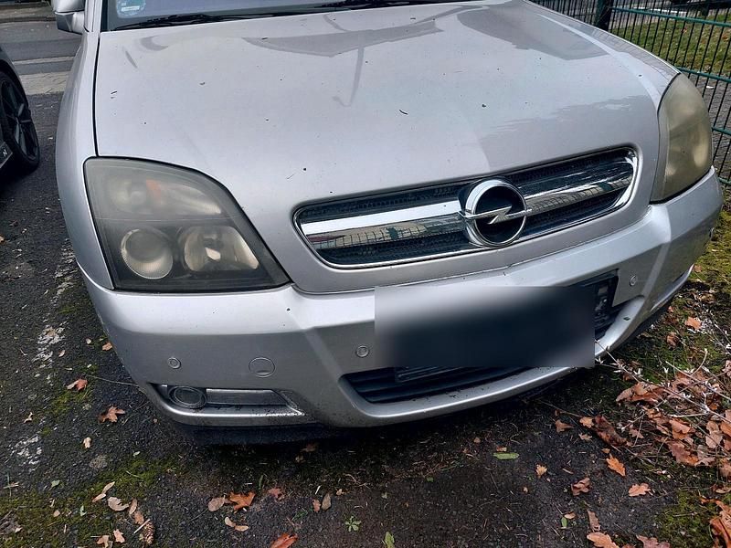 Silber Gebraucht 2005 Opel Signum Kleinwagen | 1.100 € - Bild 1/4