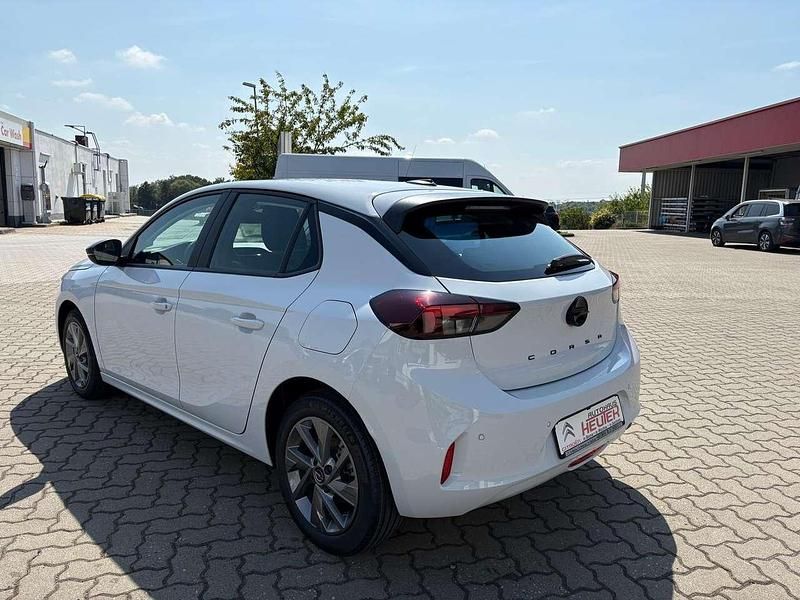 Neu Opel Corsa Edition 101 PS (74 kW) 2025 Kontur white Limousine