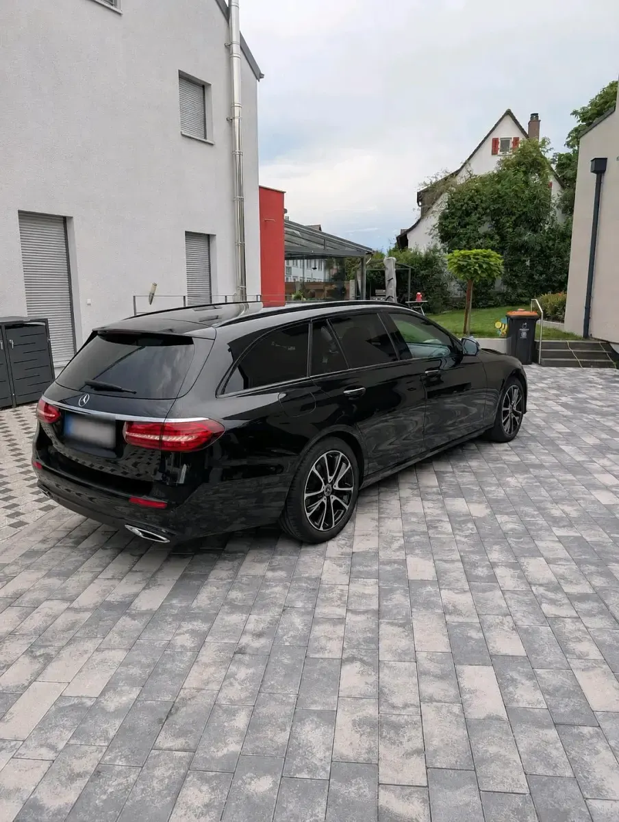 Gebraucht Mercedes E200 160 PS (117 kW) 2020 Schwarz Kombi