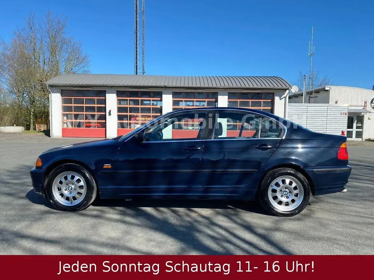Gebraucht BMW 320 150 PS (110 kW) 1998 Blau Limousine