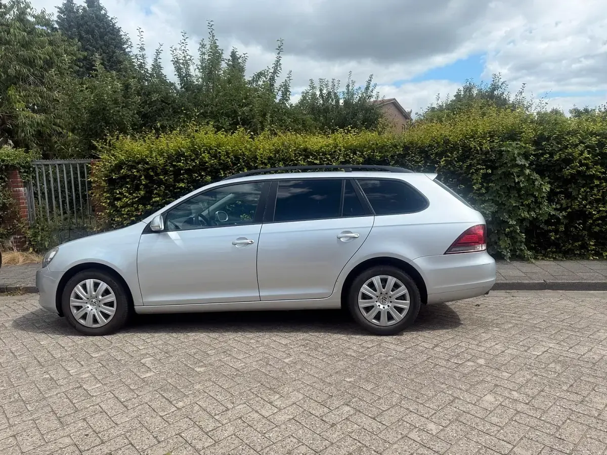 Gebraucht VW CC 140 PS (102 kW) 2011 Grau Limousine