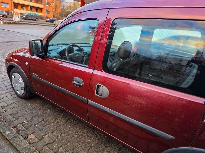 Gebraucht Opel Combo 87 PS (63 kW) 2004 Rot Van / Kleinbus