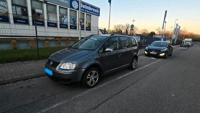 Gebraucht VW Touran 140 PS (102 kW) 2006 Silber Van / Kleinbus