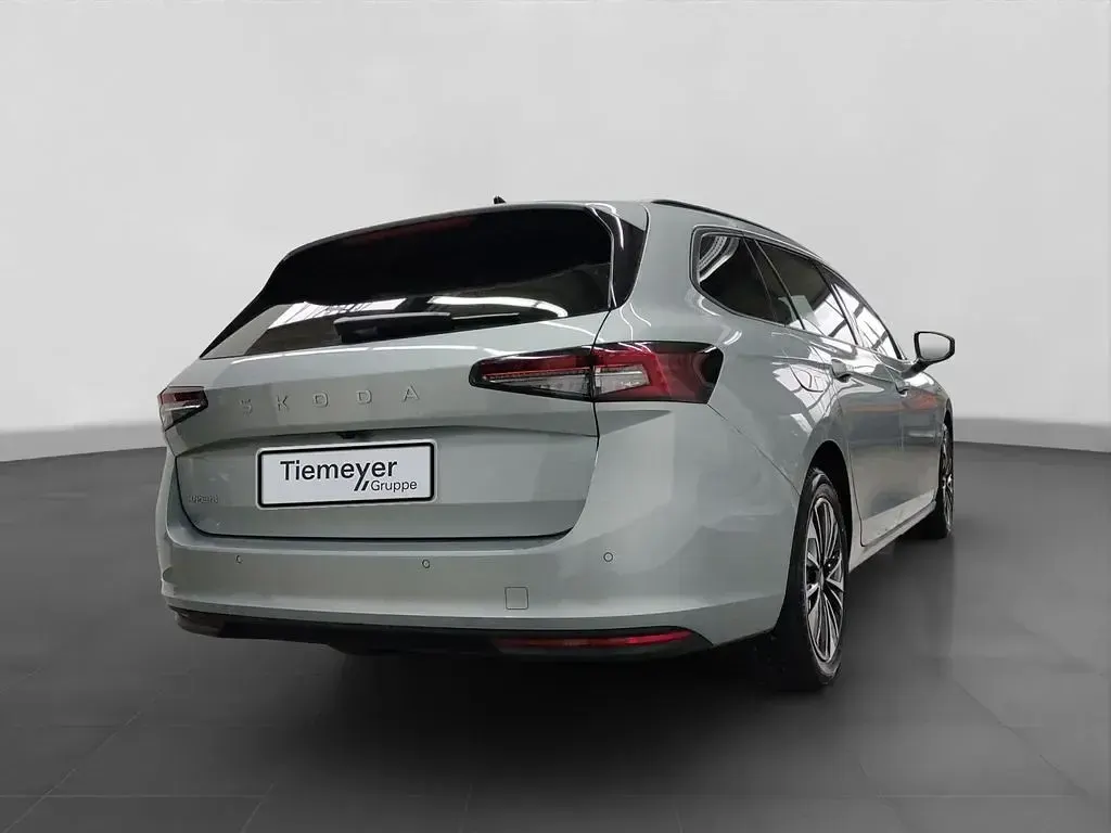 Brugt Skoda Superb Selection 150 HK (110 kW) 2025 Sølv Stationcar