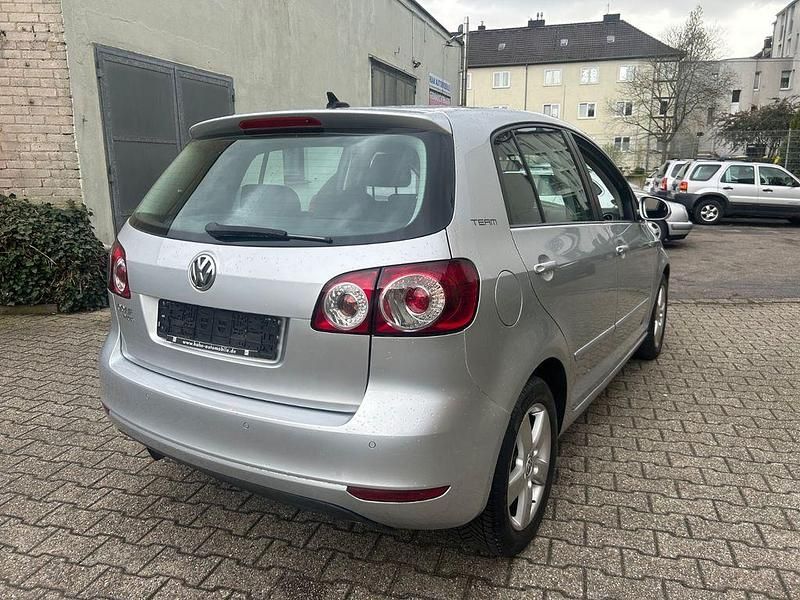 Gebraucht VW Golf Plus Cross Team 105 PS (77 kW) 2010 Reflexsilber Van / Kleinbus