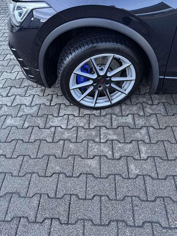 Gebraucht VW Tiguan R 320 PS (235 kW) 2023 SUV