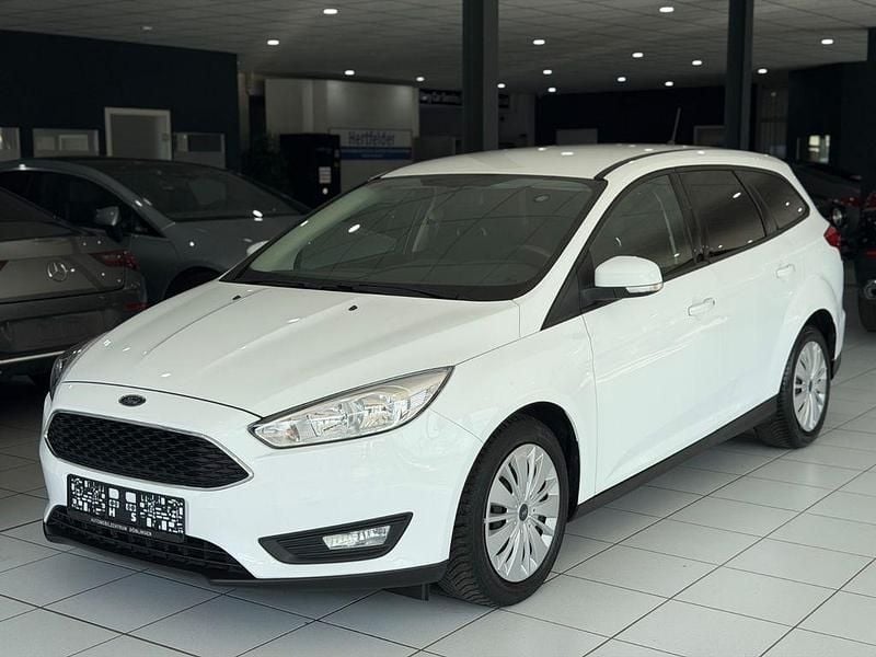 Gebraucht Ford Focus Business Edition 120 PS (88 kW) 2018 Weiß Limousine