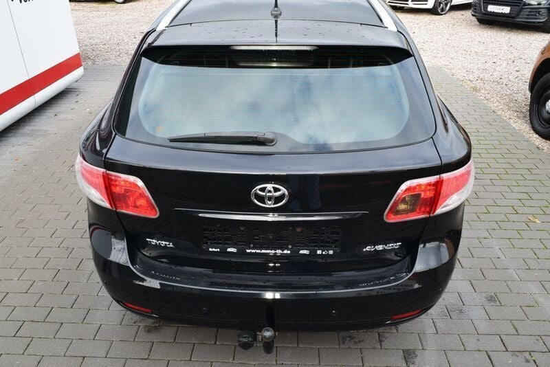 Gebraucht Toyota Avensis Sol 147 PS (108 kW) 2009 Schwarz Kombi