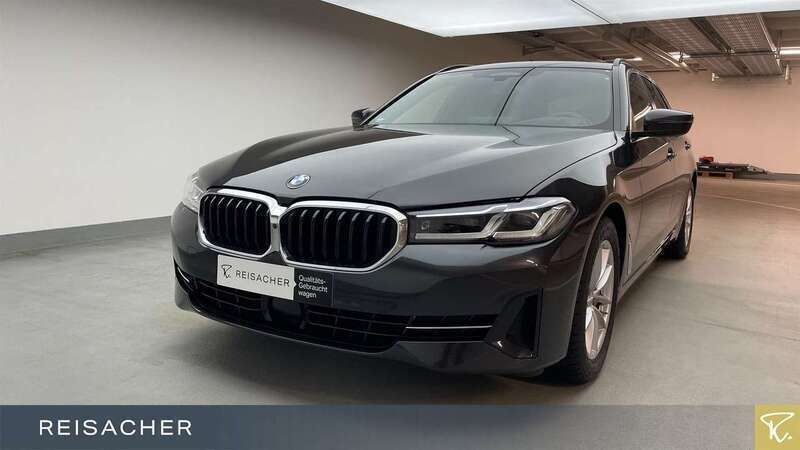 Sophistograu brillantefffekt Gebraucht 2023 BMW 530 Kombi | 52.990 € - Bild 1/4
