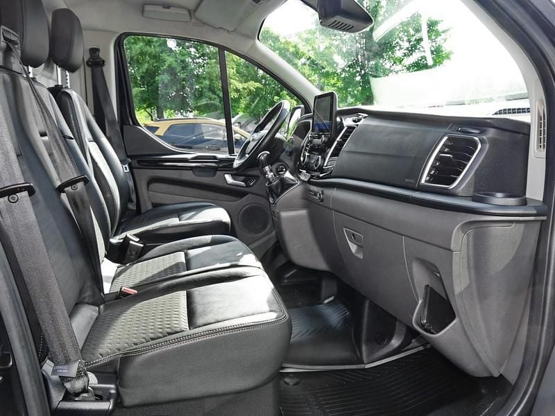 Gebraucht Ford Transit Custom Sport 185 PS (136 kW) 2021 Schwarz Van