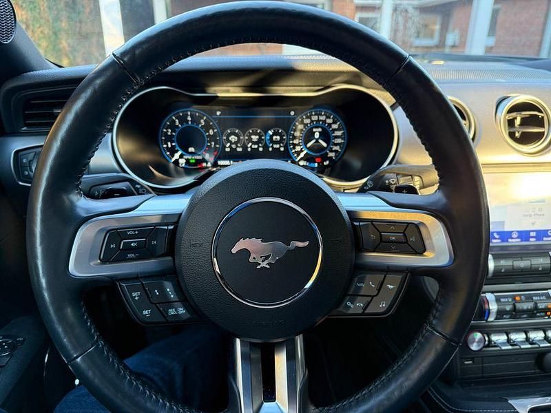 Gebraucht Ford Mustang GT 449 PS (330 kW) 2022 Schwarz Cabrio