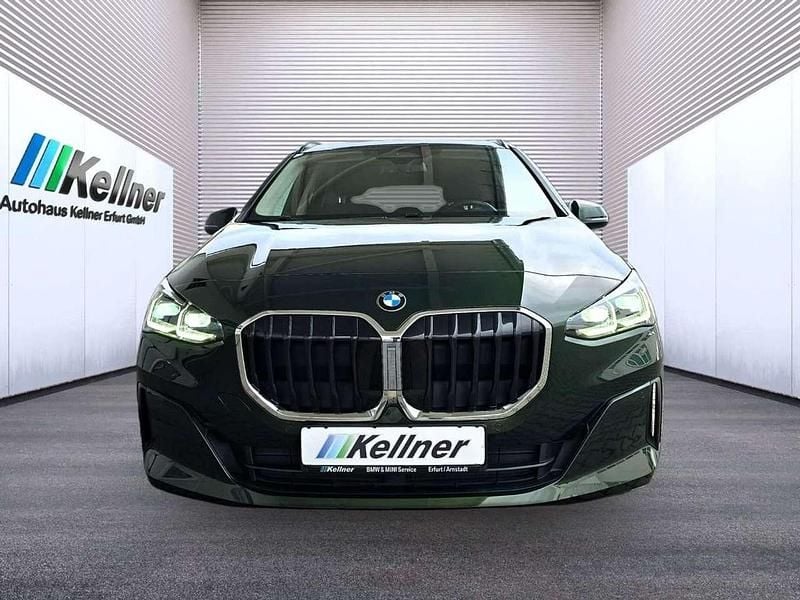 Sanremo green Gebraucht 2025 BMW 220 Kombi | 30.690 € (Superpreis) - Bild 1/4