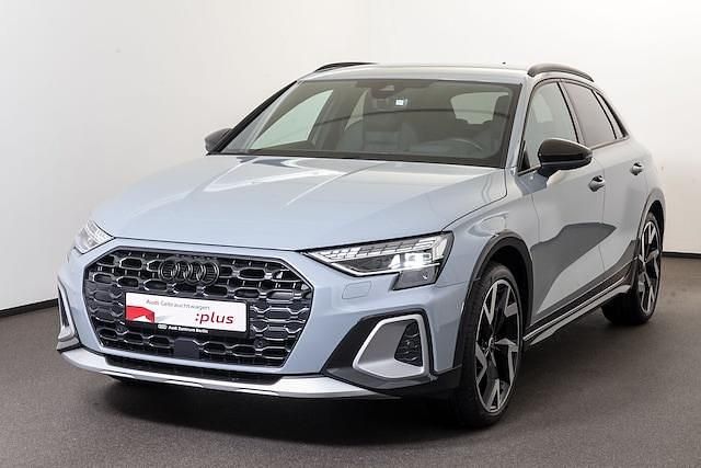 Gebraucht Audi A3 Ambiente 150 PS (110 kW) 2024 Pfeilgrau perleffekt Limousine