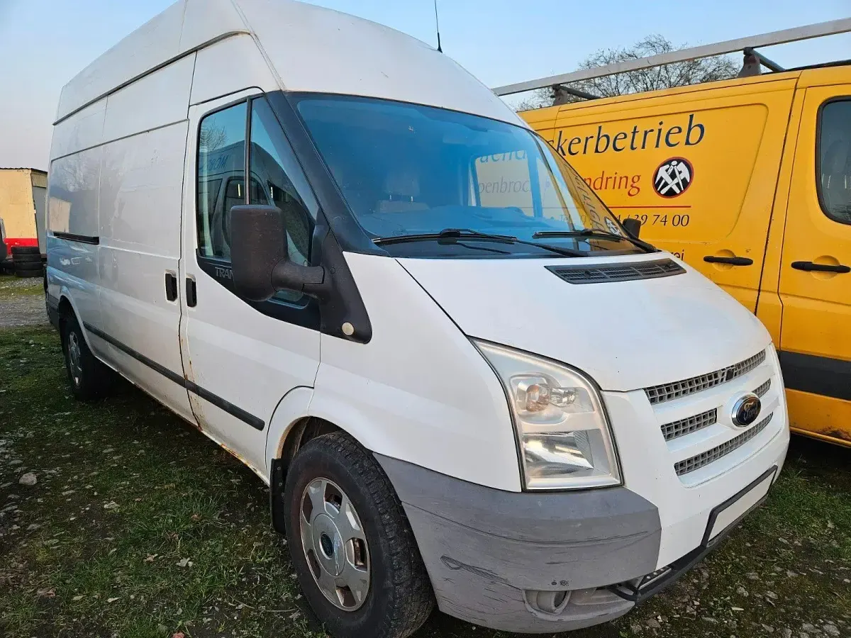 Gebraucht Ford Transit Trend 125 PS (91 kW) 2014 Weiß Van