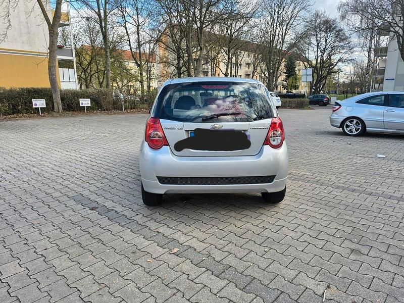 Gebraucht Chevrolet Aveo LS 84 PS (61 kW) 2011 Silber Limousine