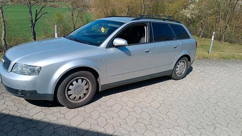 Gebraucht Audi A4 131 PS (96 kW) 2002 Silber Kombi