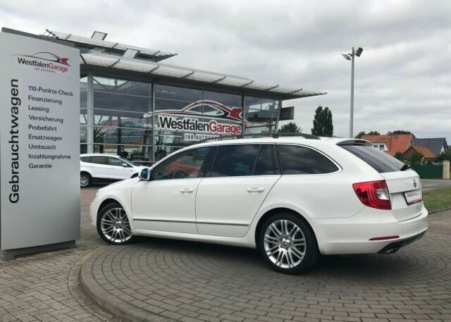 Gebraucht Skoda Superb Elegance 260 PS (191 kW) 2013 Weiß Kombi