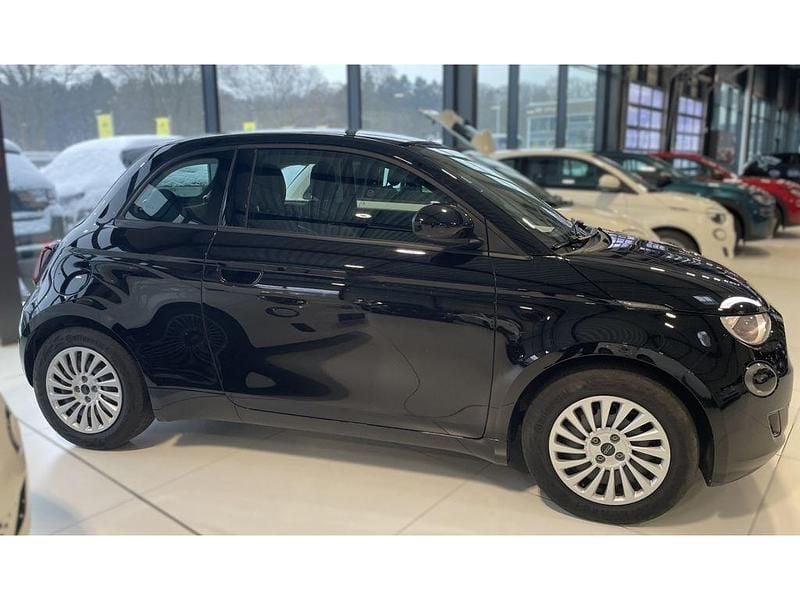 Usata Fiat 500e Action 69 kW (95 CV) 2023 Nero Utilitaria