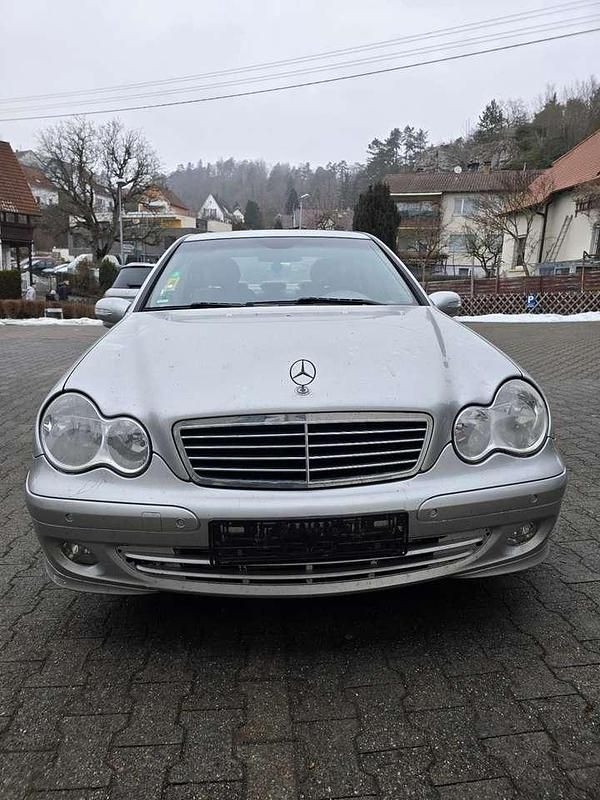Gebraucht Mercedes C180 143 PS (105 kW) 2004 Grau Limousine