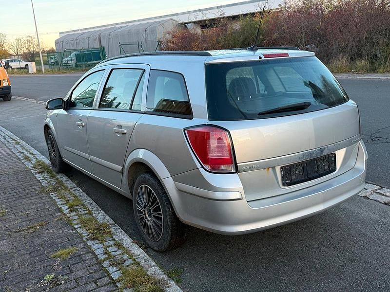 Silber Gebraucht 2006 Opel Astra Kombi | 800 € (Superpreis) - Bild 1/4