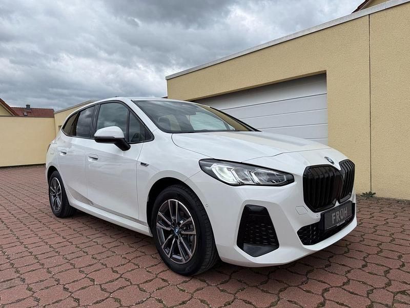 Gebraucht BMW 225 M Sport 245 PS (180 kW) 2022 Weiß Van / Kleinbus