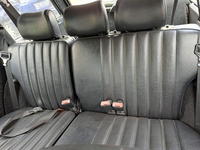 Gebraucht Mercedes 300 125 PS (91 kW) 1981 Grau Kombi