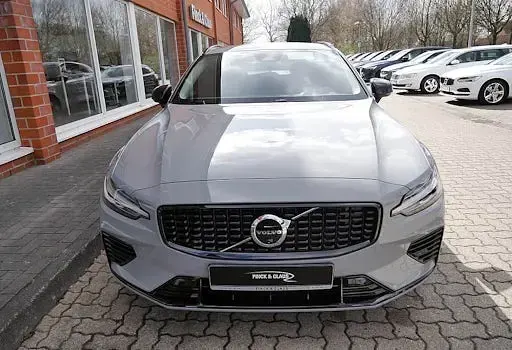 Nowe Volvo V60 Plus 336 KM (247 kW) 2026 Szary Kombi