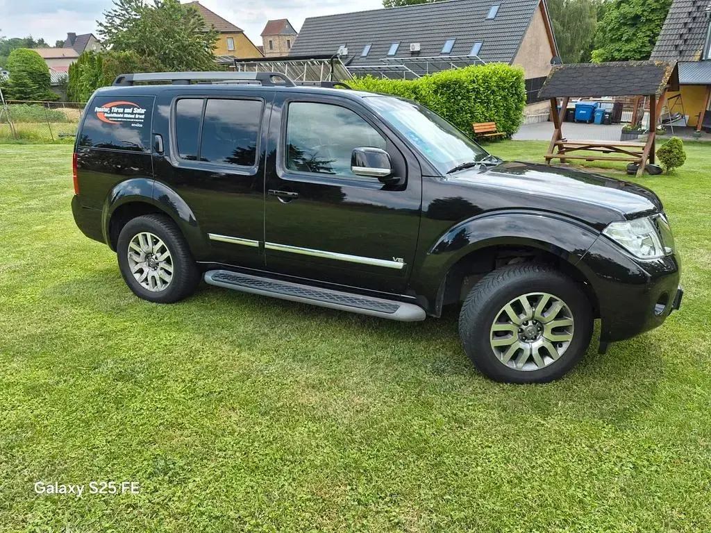Gebraucht Nissan Pathfinder 241 PS (177 kW) 2015 Schwarz SUV