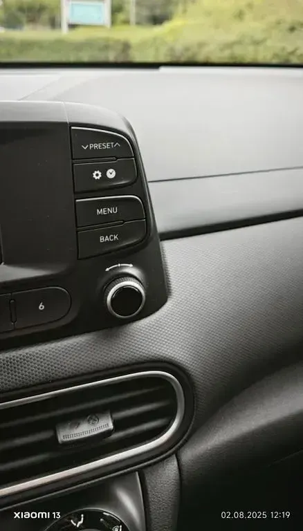Gebraucht Hyundai Kona Pure 120 PS (88 kW) 2020 Grau SUV