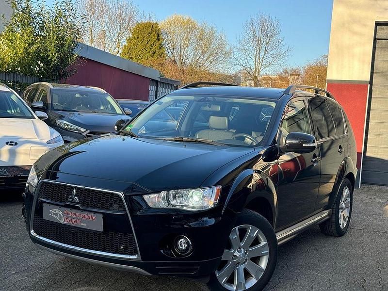 Gebraucht Mitsubishi Outlander 177 PS (130 kW) 2011 Schwarz SUV